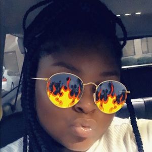 Meet your Posher, Essence